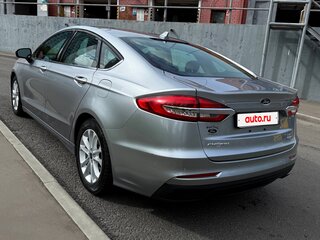2020 Ford Fusion (North America) II Рестайлинг, серебристый, 1650000 рублей, вид 5