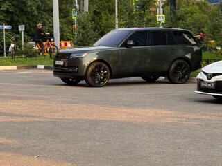 2023 Land Rover Range Rover P400 MHEV V, зелёный, 15500000 рублей, вид 1