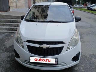2013 Chevrolet Spark III, белый, 600000 рублей, вид 1