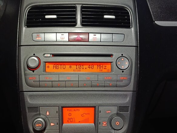 2011 Fiat Linea, синий, 500000 рублей - вид 13