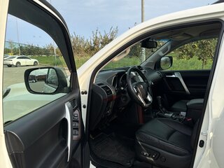 2016 Toyota Land Cruiser Prado 6-speed 150 Series Рестайлинг 1, белый, 5790000 рублей, вид 5