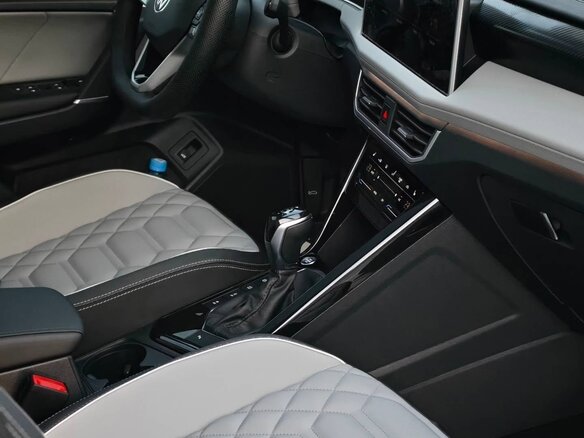 2023 Volkswagen Tayron I Рестайлинг, чёрный, 1980000 рублей - вид 12