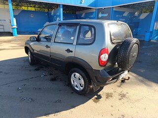 2011 Chevrolet Niva I Рестайлинг, серый, 378000 рублей, вид 4