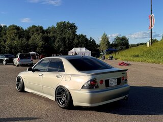 2002 Toyota Altezza, серебристый, 1270000 рублей, вид 3