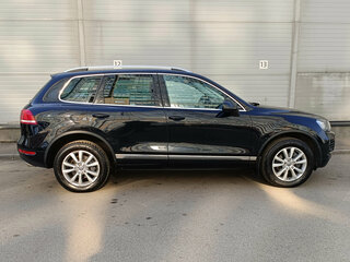 2014 Volkswagen Touareg II, чёрный, 1769000 рублей, вид 4