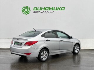 2014 Hyundai Solaris I Рестайлинг, серебристый, 788000 рублей, вид 5