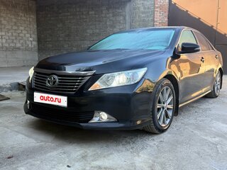 2013 Toyota Camry VII (XV50), чёрный, 1370000 рублей, вид 1