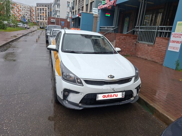 2020 Kia Rio IV, белый, 750000 рублей