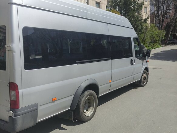 2011 Ford Transit, серый, 1050000 рублей - вид 2