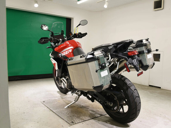 2024 Triumph Tiger 900, красный, 1290000 рублей - вид 4