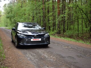 2019 Toyota Camry VIII (XV70), синий, 2670000 рублей, вид 3