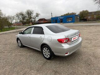 2012 Toyota Corolla X (E140, E150) Рестайлинг, серебристый, 995000 рублей, вид 4