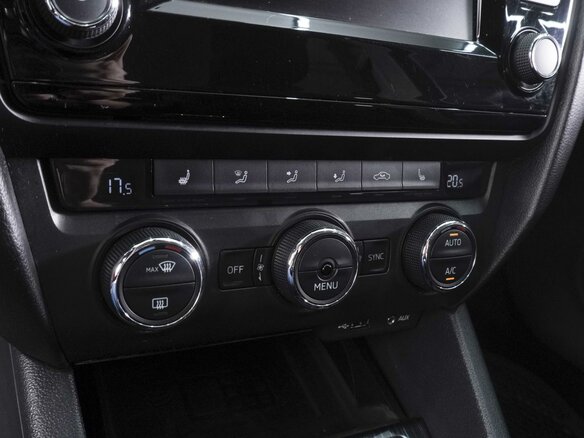 2015 Skoda Octavia III (A7), чёрный, 1170000 рублей - вид 12