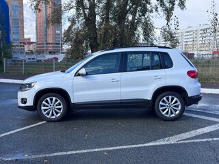 2014 Volkswagen Tiguan I Рестайлинг, белый, 1300000 рублей, вид 2