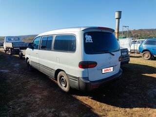 2004 Hyundai Starex I Рестайлинг 2, серебристый, 640000 рублей, вид 4