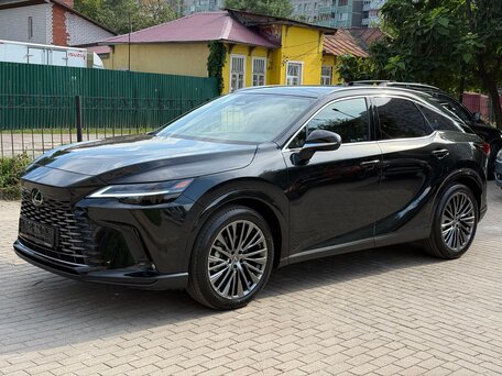 Lexus RX V