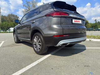 2023 Geely Atlas Pro, серый, 1950000 рублей, вид 4