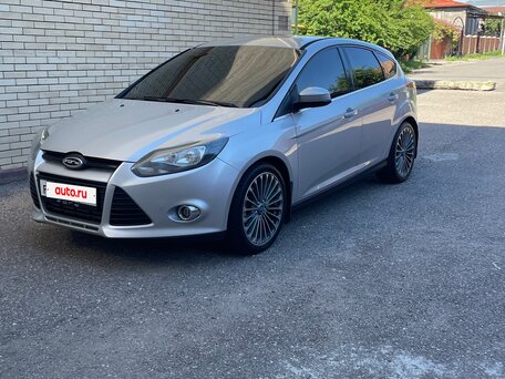 2012 Ford Focus III, серебристый, 900000 рублей, вид 3