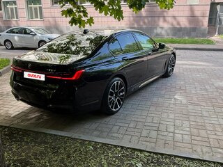 2021 BMW 7 серии 730d xDrive VI (G11/G12) Рестайлинг, чёрный, 7100000 рублей, вид 5