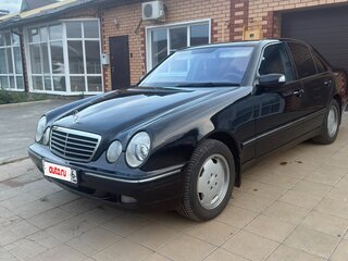 2000 Mercedes-Benz E-Класс 320 II (W210, S210) Рестайлинг, чёрный, 1340000 рублей, вид 1