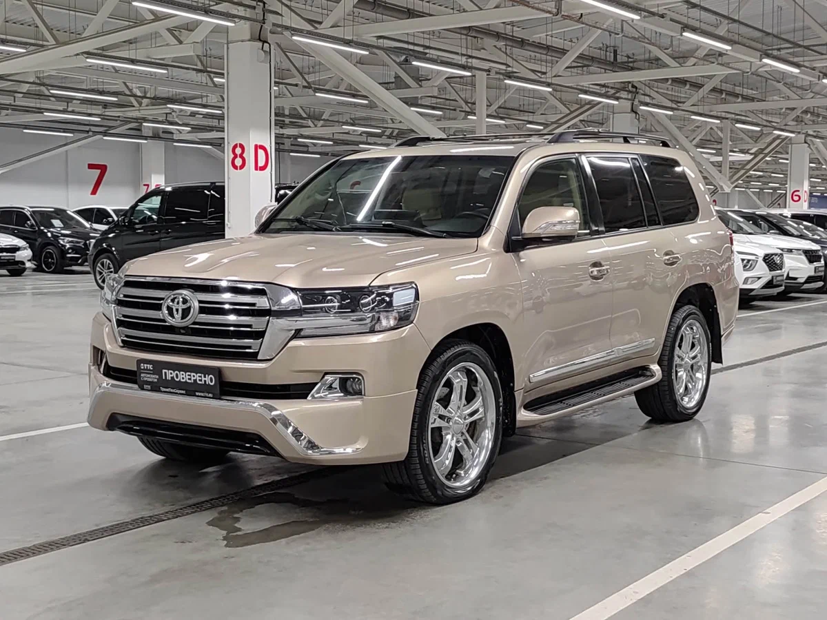 Открыть фотографии: Toyota Land Cruiser 200 Series
