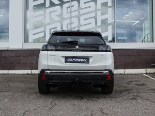 2021 Peugeot 3008 II Рестайлинг, белый, 1980000 рублей, вид 4