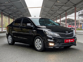 2016 Kia Rio III Рестайлинг, чёрный, 940000 рублей, вид 2
