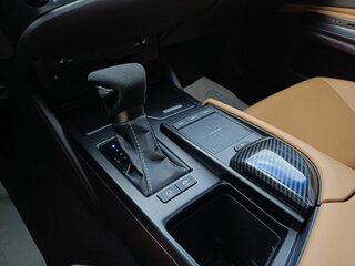 2018 Lexus ES 300h VII, белый, 4536000 рублей, вид 5
