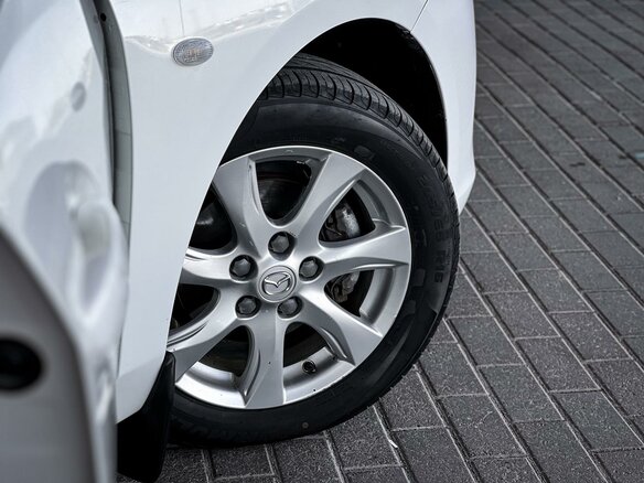2011 Mazda 3 II (BL), белый, 675000 рублей - вид 8