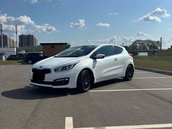2016 Kia Ceed II Рестайлинг, белый, 1299000 рублей - вид 23