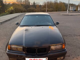 1992 BMW 3 серии 318i III (E36), чёрный, 290000 рублей, вид 2