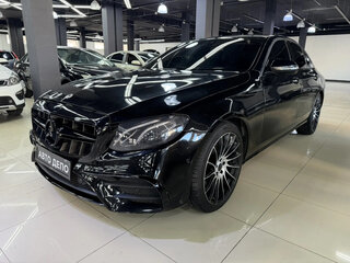 2019 Mercedes-Benz E-Класс 200 V (W213, S213, C238), чёрный, 1720000 рублей, вид 1