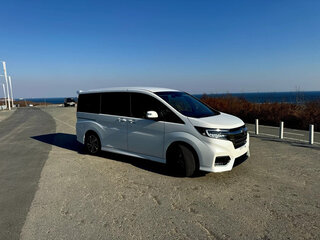 2021 Honda Stepwgn Spada V Рестайлинг, белый, 2030000 рублей, вид 3