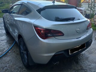 2013 Opel Astra GTC J Рестайлинг, серебристый, 850000 рублей, вид 3
