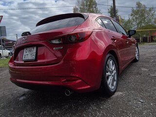 2018 Mazda Axela III Рестайлинг, красный, 1400000 рублей, вид 3