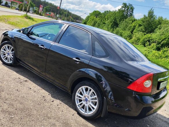 2009 Ford Focus II Рестайлинг, чёрный, 690000 рублей - вид 5