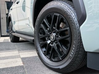 2025 Toyota Sequoia III, серый, 13990000 рублей, вид 4