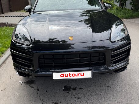 2020 Porsche Cayenne Turbo III, чёрный, 9100000 рублей, вид 3