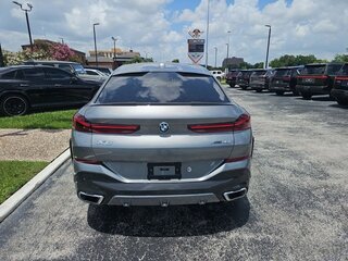 2023 BMW X6 40i III (G06) Рестайлинг, серый, 11500000 рублей, вид 5