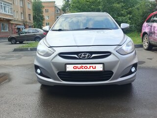 2012 Hyundai Solaris I, серебристый, 630000 рублей, вид 2