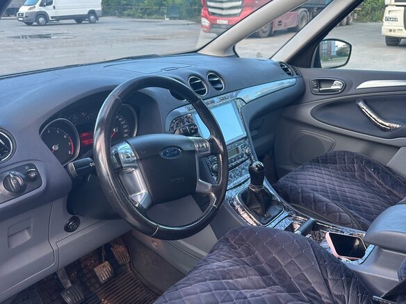 2007 Ford S-MAX I, серебристый, 770000 рублей - вид 6