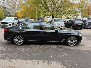 2017 BMW 7 серии Long 750Li xDrive VI (G11/G12), чёрный, 3350000 рублей, вид 4