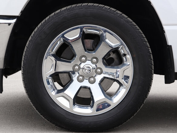 2022 Ram 1500 Crew Cab V, белый, 5801400 рублей - вид 17