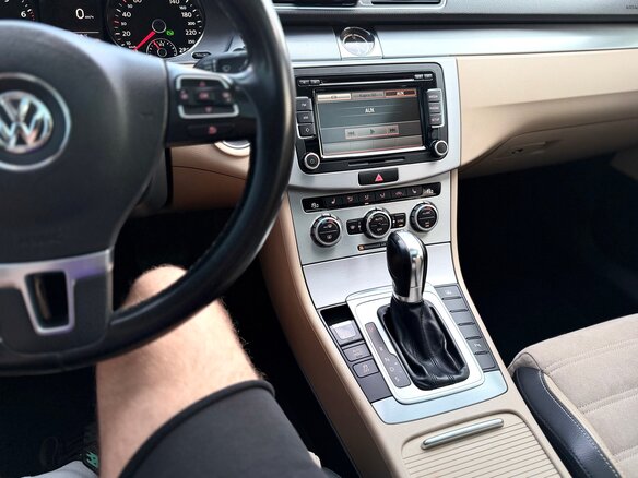 2012 Volkswagen Passat CC I Рестайлинг, белый, 1390000 рублей - вид 27