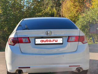 2010 Honda Accord VIII, белый, 880000 рублей, вид 4