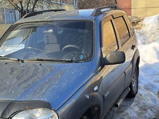 2011 Chevrolet Niva I Рестайлинг, серый, 390000 рублей, вид 3