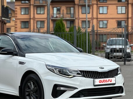 2020 Kia Optima IV Рестайлинг, белый, 2050000 рублей, вид 5