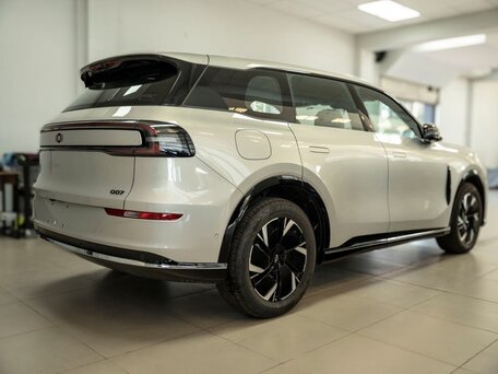 2026 Changan Qiyuan Q07 21.5 kWh, серебристый, 3390000 рублей, вид 4