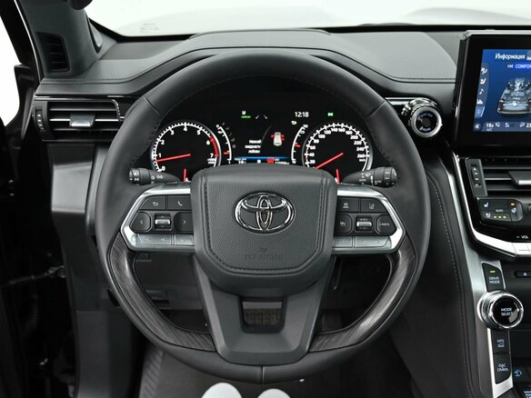 2023 Toyota Land Cruiser 300 Series, чёрный, 9900000 рублей - вид 12