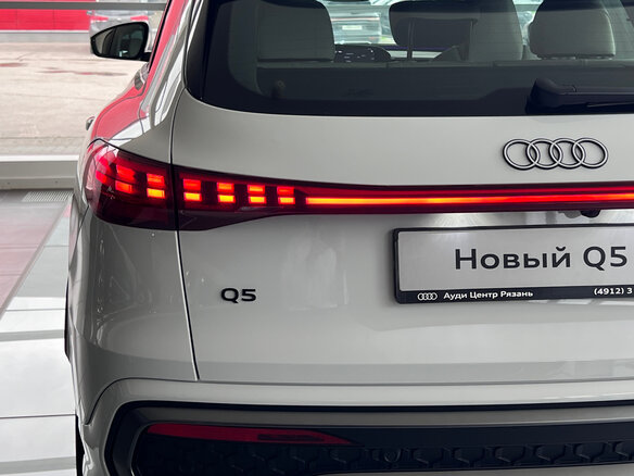 2025 Audi Q5 40 TFSI III (GU), белый, 9390000 рублей - вид 7